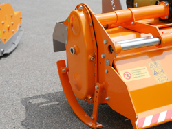 bodenfräse für traktoren hydraulische seitenverstellung mod dfh idr 180