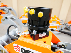 holzzange holzgreifer mit rotator für mini bagger 1 8 bis 3 5t mod dk 11c gr 30ff