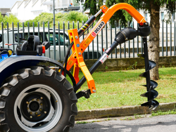 erdbohrer mit hydraulischen zylinderarm für traktoren mod l 50h