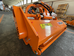 mulcher mit hydraulische seitenverstellung für traktoren mod jaguar 130