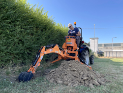 mini heckbagger für traktor inkl baggerlöffel mod drs 1000