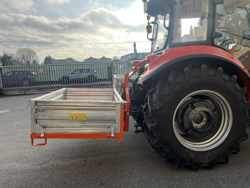 heckcontainer für traktoren mod t 1800 h