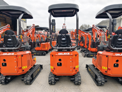 minibagger mit zubehör m80