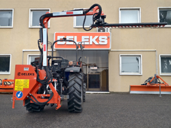 hydraulischer böschungsmulcher mit auslegearm für traktor mod airone