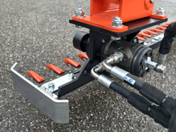 hydraulischer böschungsmulcher mit auslegearm für traktor mod airone