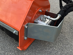 hydraulischer böschungsmulcher mit auslegearm für traktor mod merlo