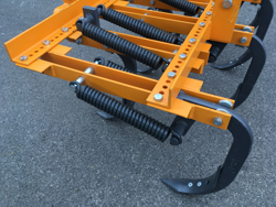 cultivator for tractor width 140cm 7 tynes for soil preparation and weeds disrupting mod de 140 7