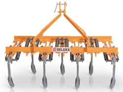 cultivator for tractor width 169cm 7 tynes for soil preparation and weeds disrupting mod de 165 7