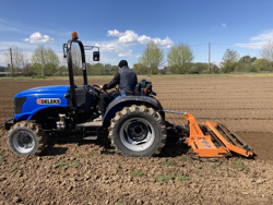 adjustable power harrow for tractors kr 160