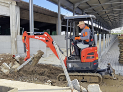 mini excavator 1.8 ton s180